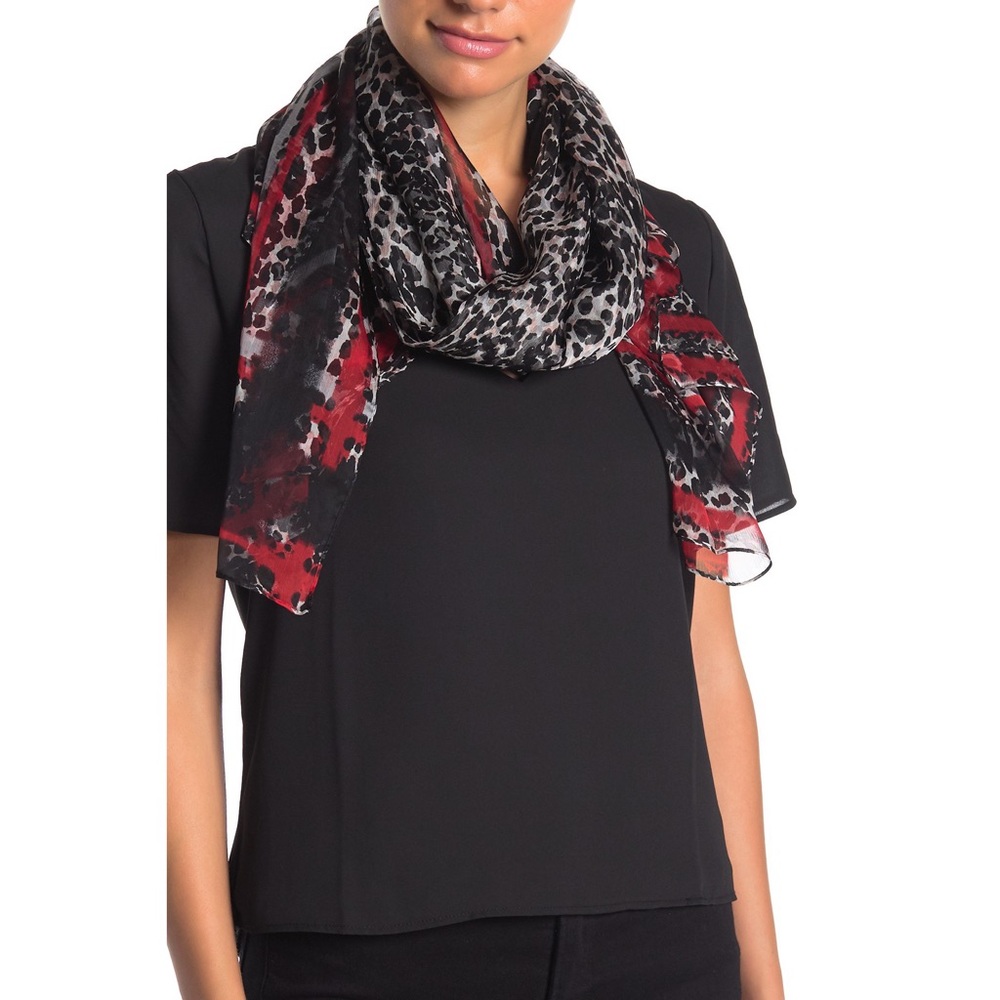 BCBG | square Silk scarf